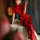 女敬酒服新娘秋季 红色旗袍2021年新款 复古中国风长版 洋装 改良版