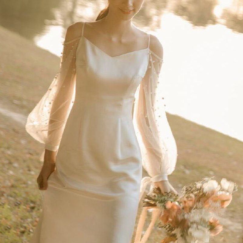 吊带森系轻婚纱新娘简约超仙梦幻韩式缎面旅拍长袖出门纱小礼服女