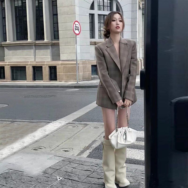 格子西装外套女大码休闲春秋小个子长袖设计感高级收腰2023新款