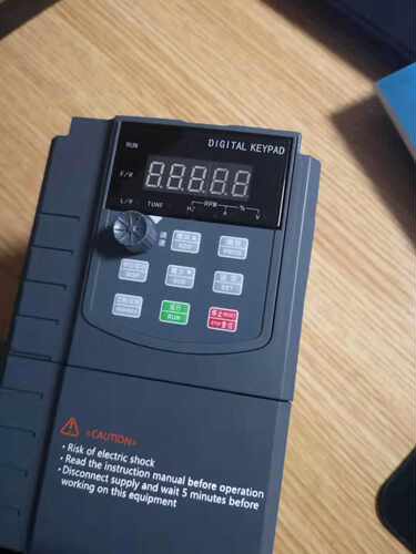 SJZO 变频器ZQ511M-2R2G3-B 380V 2.2kw