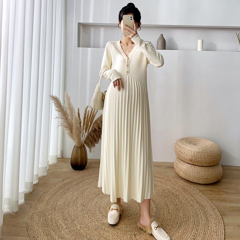 孕妇装针织连衣裙女秋冬新款宽松大码打底长款毛衣裙过膝百褶长裙