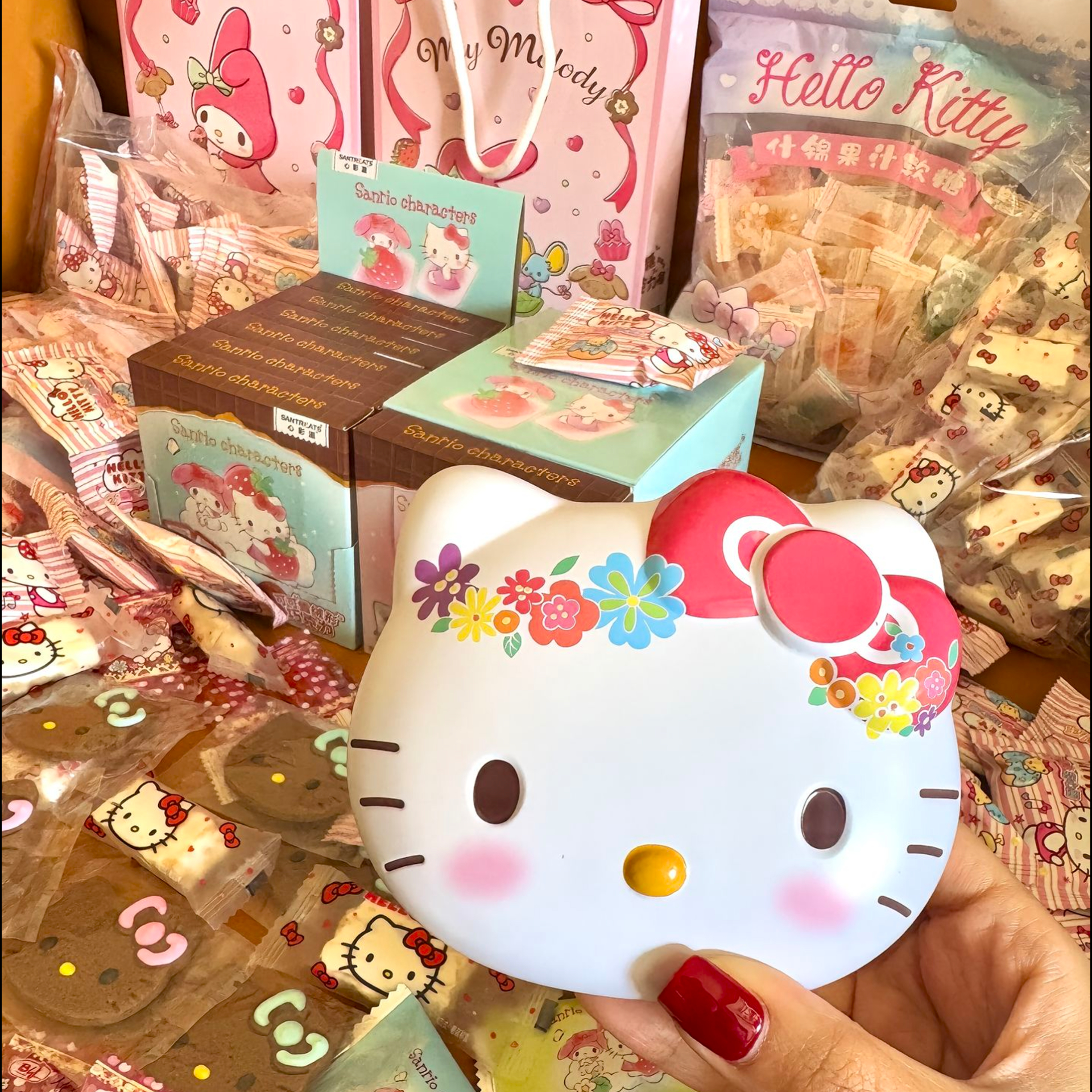 毕业季hellokitty糖果伴手礼可爱实用收纳零食三丽鸥联名喜糖礼盒