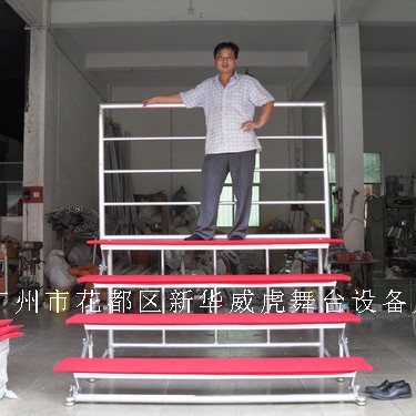 铝合金折叠四层地毯合唱台