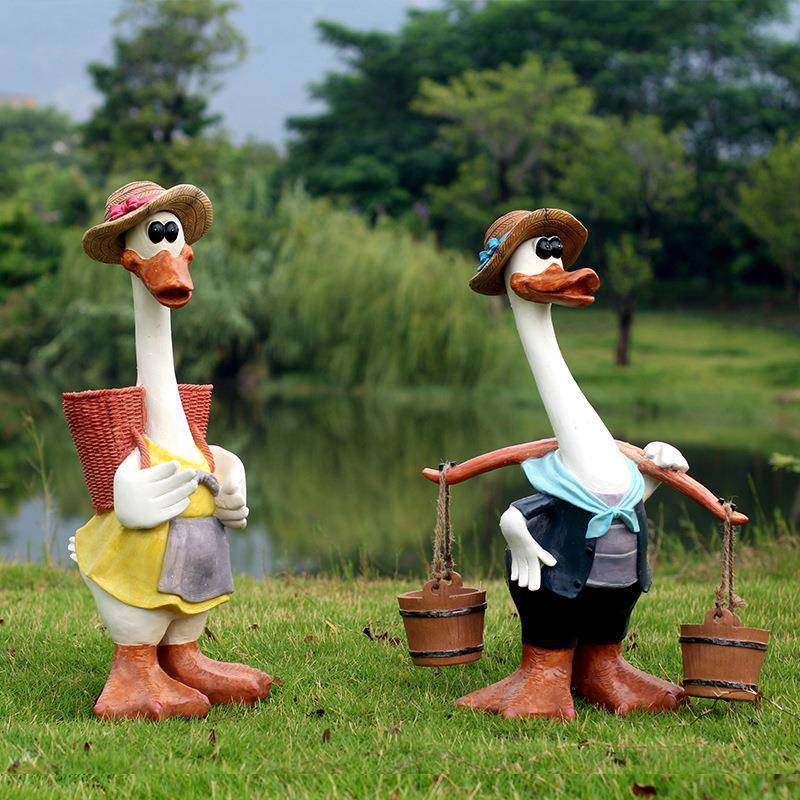 厂家销鸭子雕塑园林摆件仿真动直物通装饰庭RBM院卡小品景观户花