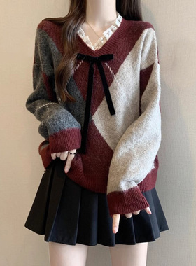 酒红色菱格毛衣女2025春新款大码胖mm蕾丝V领针织衫圣诞复古上衣