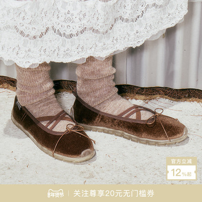 时尚复古天鹅绒平底玛丽珍鞋