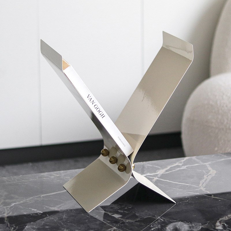 设计师款艺术X型书架摆件样板间书房展厅酒店杂志收纳展示架饰品