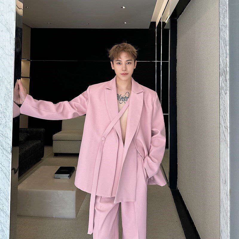 春装韩国时尚洋气小众粉色双领绑带设计西服套装男阔腿西裤两件套