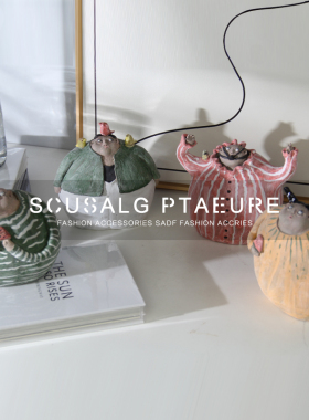 原创手工陶艺陶瓷人物摆件v网红家居饰品儿童房卡通童趣彩色装饰