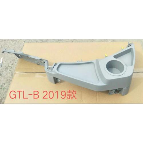 适配戴姆勒欧曼汽车货车EST中平台总成GTL茶杯架杂物盒新款装饰