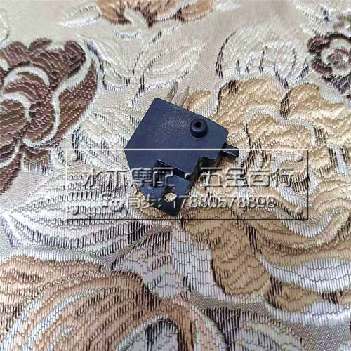 铃木 电喷 V125G V125S V125SS V125UU 前刹车开关 后刹车开关