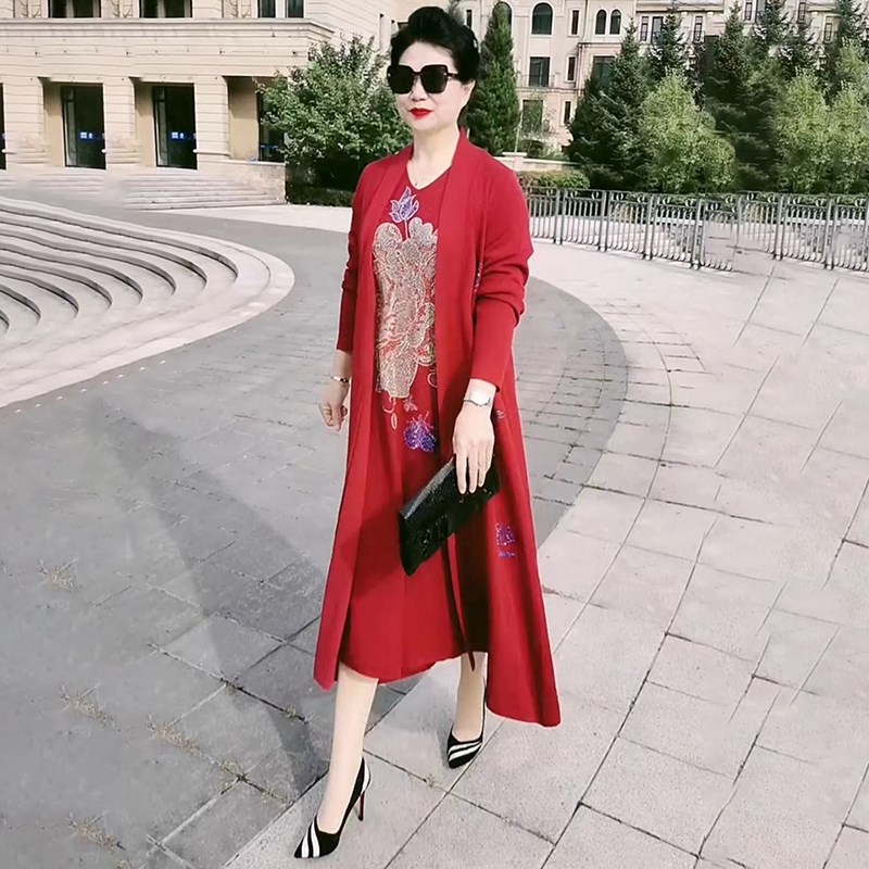 高端气质妈妈裙子外套2025秋冬婚宴喜婆婆烫钻连衣裙显瘦两件套女