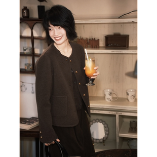 玖姿安娜蔻千金玛德琳单排扣圆领羊毛短大衣双面呢女2025冬季新款