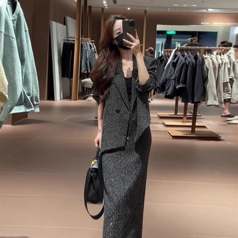 2025年初秋大码女装高级感亮闪闪西装外套高腰显瘦半身裙两件套装