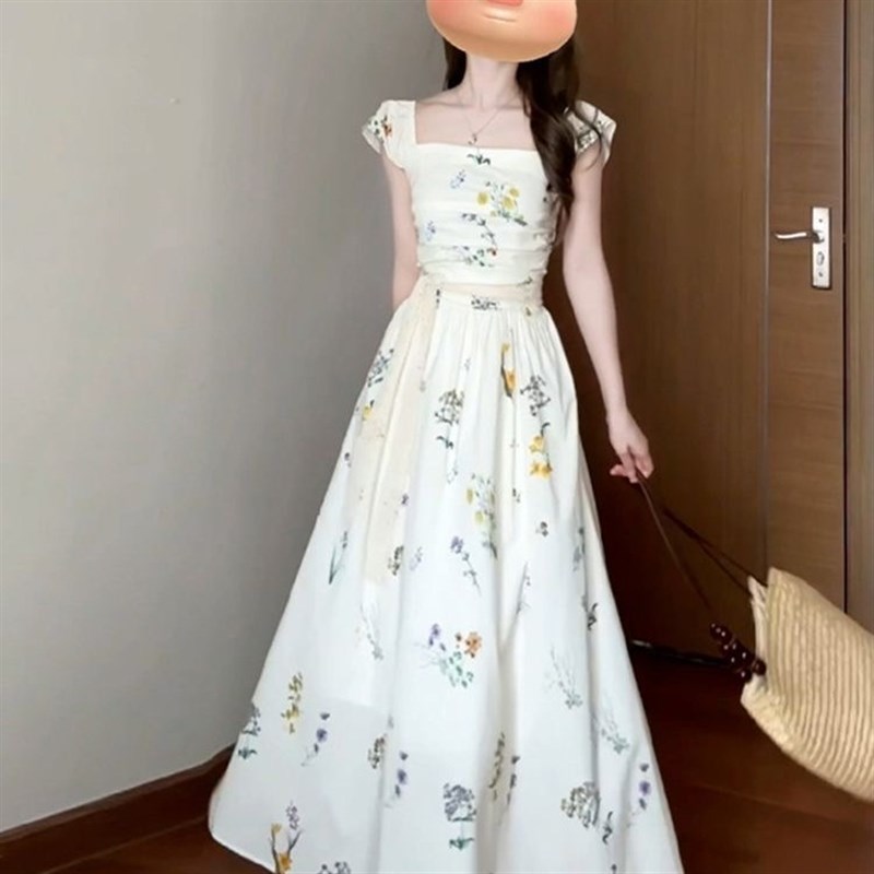 法式小飞袖碎花连衣裙子女装夏季2025新款森系田园风显瘦气质长裙