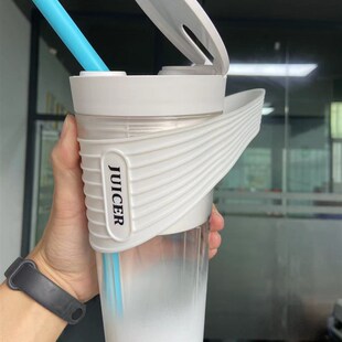 portable juicer便携式榨汁机家用水果小型充电迷你鲜炸果汁杯