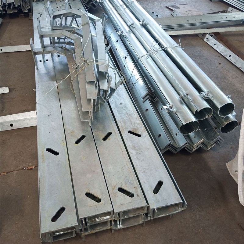 厂家镀锌电力桥架电线横担金属配件托架吊架生产变压器台架