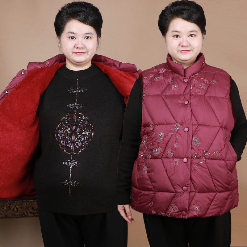 时尚胖妈妈马甲绣花加绒加大码2024新款背心冬中老年羽绒棉马夹女