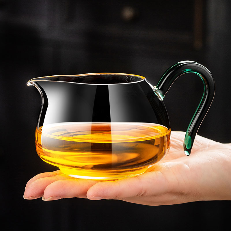 加厚耐热高硼硅鹰嘴公道杯