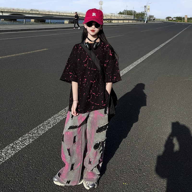 女童洋气彩色短袖T韩版宽松2025夏季新款时髦破洞牛仔裤炸街2件套
