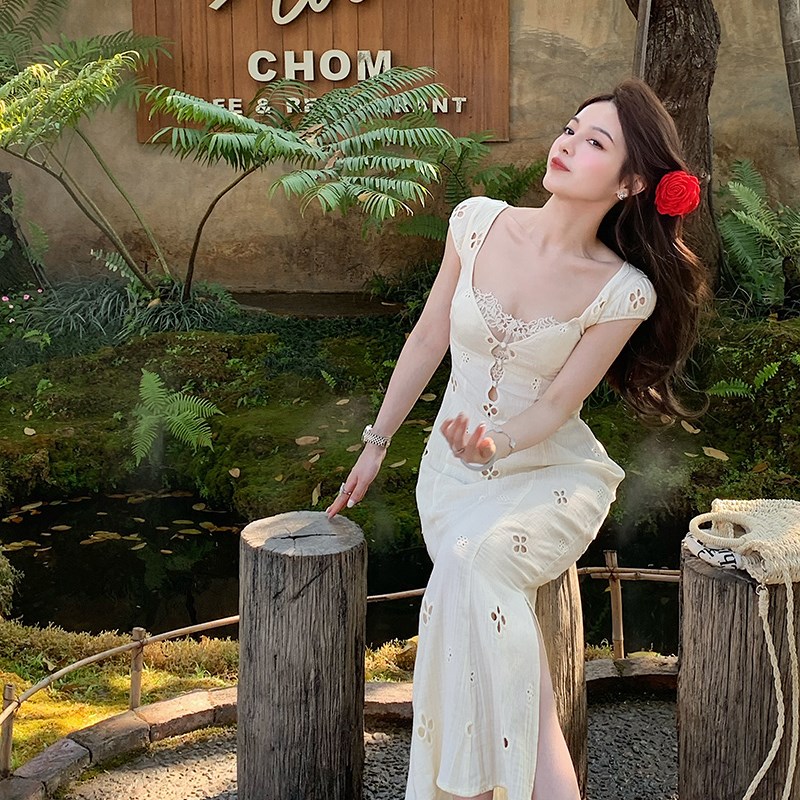 只有妮 生如夏花 绝美复古纯欲镂空连衣裙重工刺绣蕾丝胸衣套组女