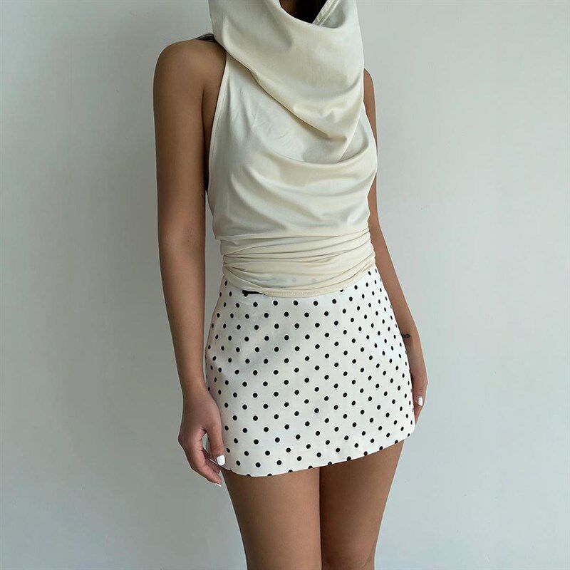 小众波点半身裙女春夏季缎面白色显瘦高腰a字短款裙子包臀裙裤子