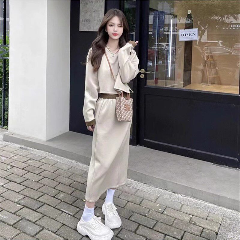 运动套装女2024春秋新款网红小个子炸街减龄休闲卫衣半身裙两件套