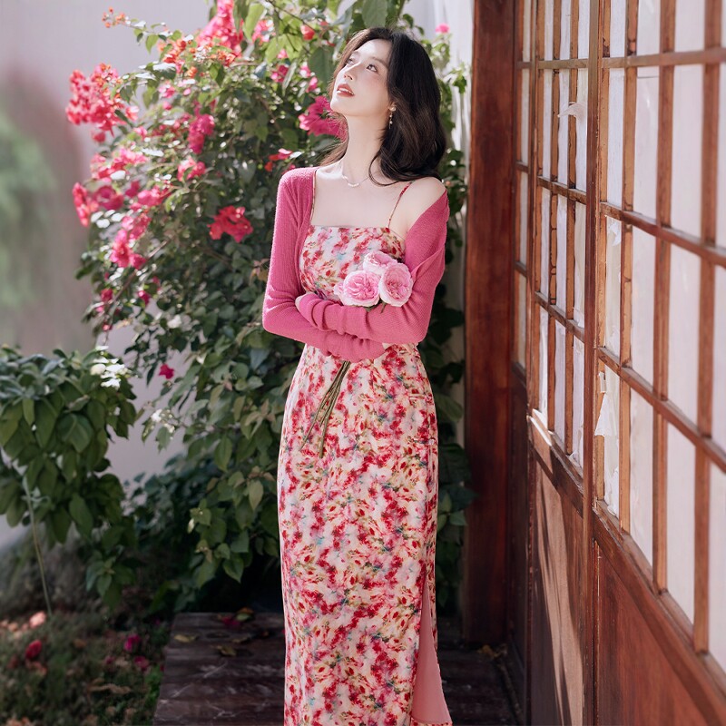 粉色碎花洋装女夏季2025