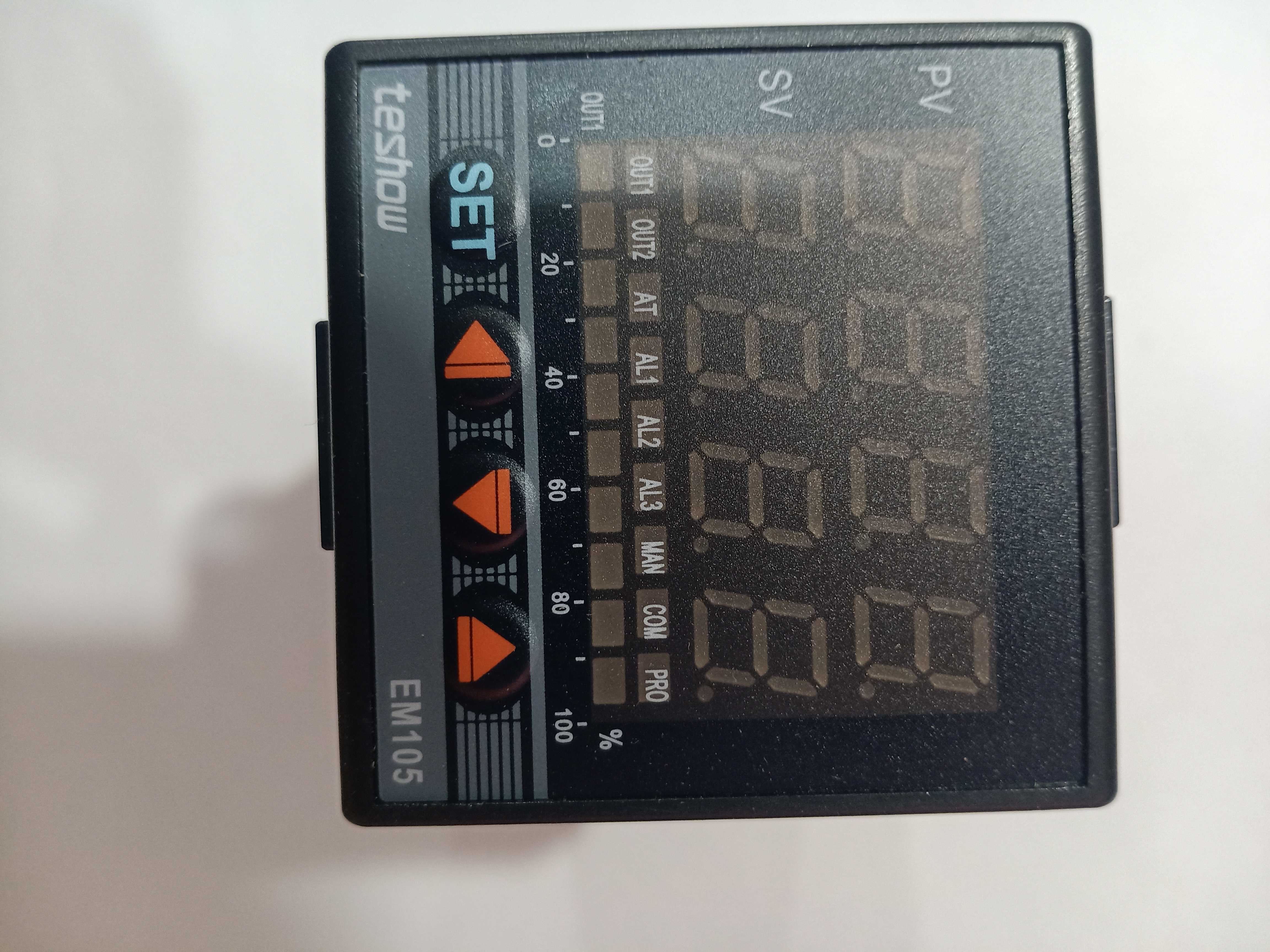 Teshow EM105 EM105-520 FKA4-MN*AN-B-N FKA4-MN*AN-B-N台松温控