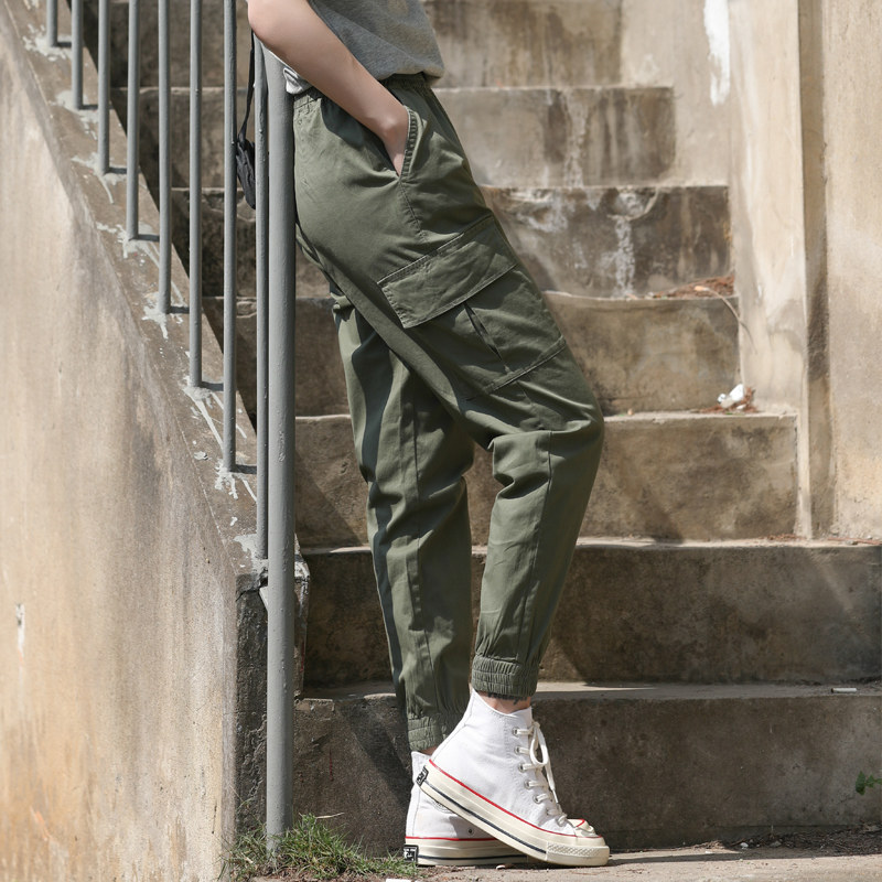 军绿色裤子女夏季薄款大码工装裤秋冬小个子束脚休闲九分哈伦胖mm