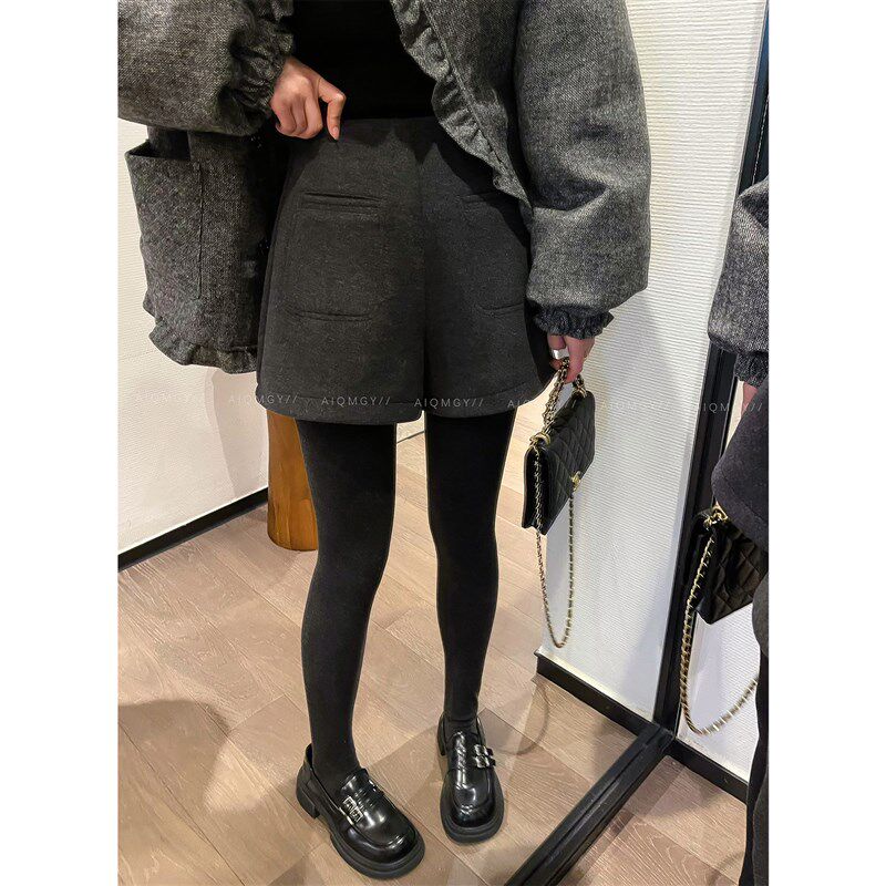爱情魔鬼鱼 灰色高腰阔腿毛呢短裤女2024冬季新款加厚显瘦休闲裤