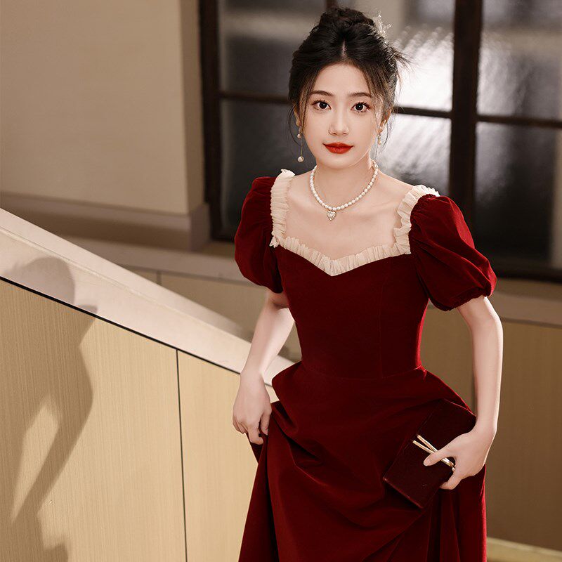 订婚礼服裙轻奢小众在逃公主敬酒服2024新款高级感新娘结婚回门服