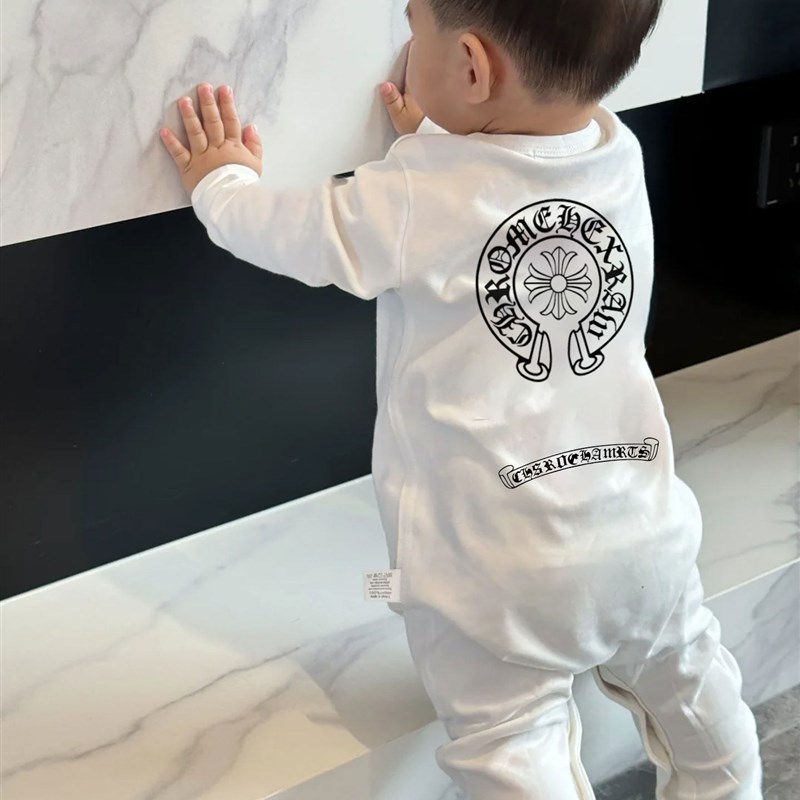婴儿衣服春秋款纯棉薄长袖爬服打底秋装宝宝潮牌超萌连体衣外出服