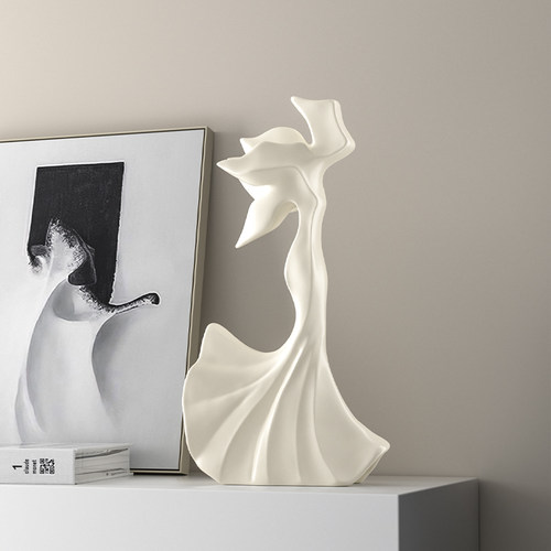 高级感轻奢抽象人物摆件艺术雕塑软装办公室书房客厅酒柜家居饰品