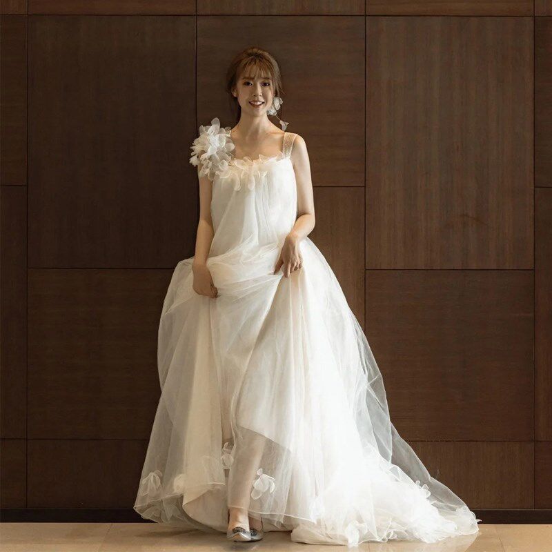 白色法式晨袍女新娘吊带轻婚纱超仙气结婚订婚轻奢晚礼服连衣裙