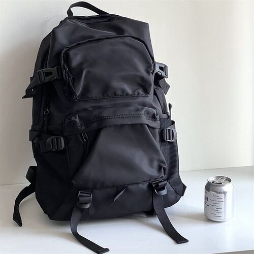 城市户外旅行揹包大容量工装男女学生轻便出游尼龙拉炼机能双肩包