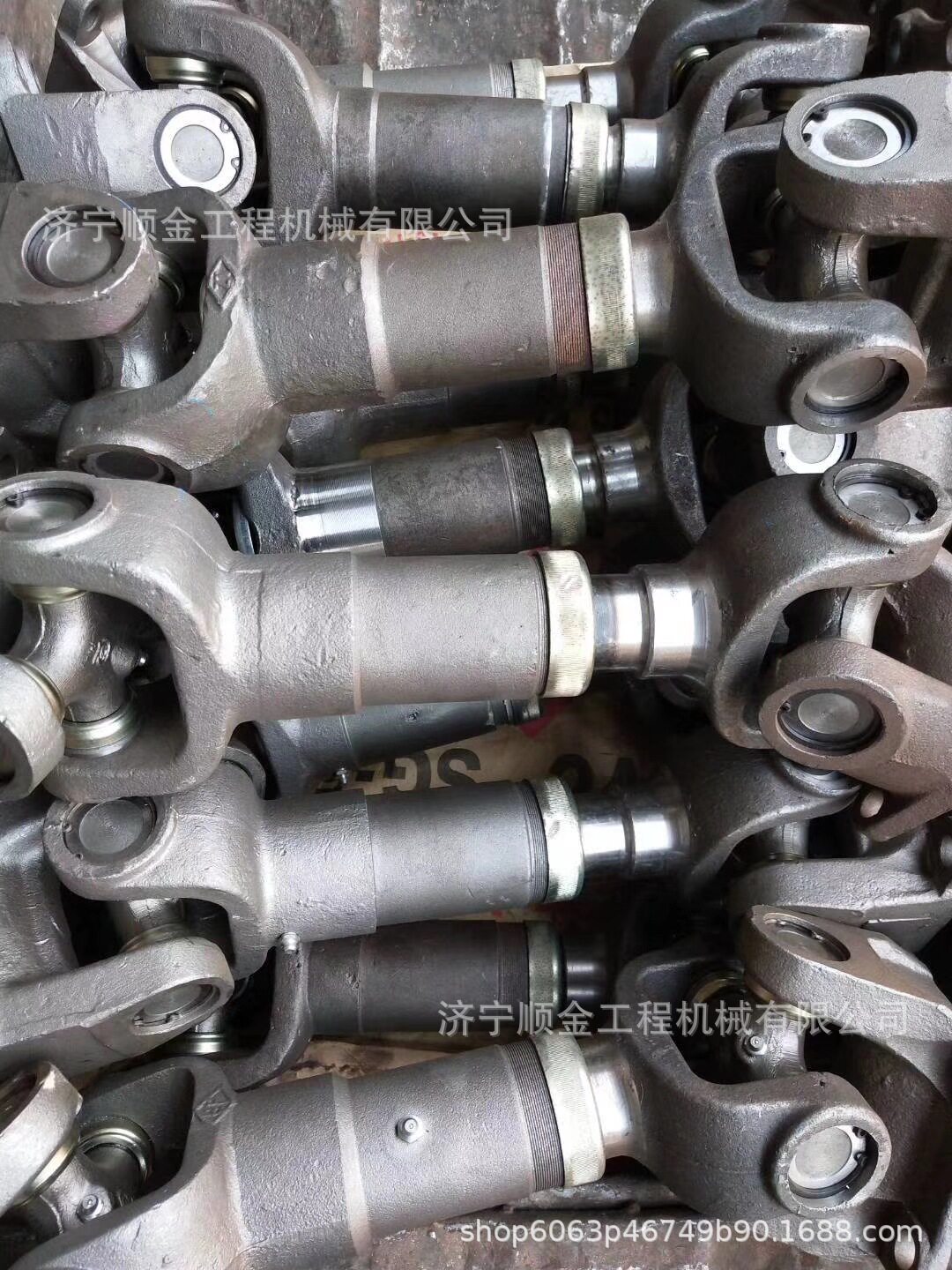 山工装载机差速器牙包传动轴