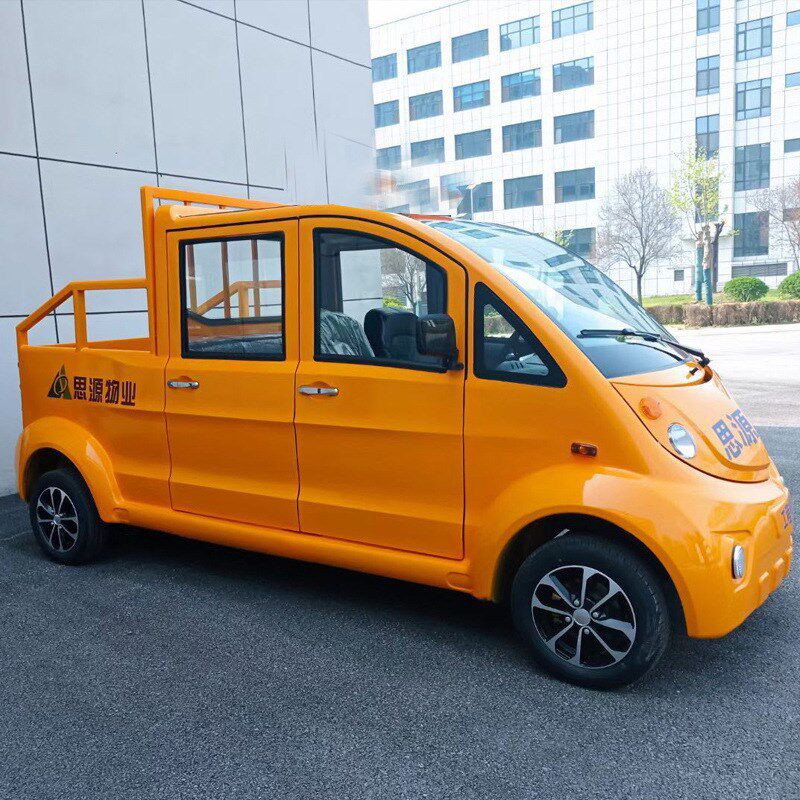 双排电动四轮皮卡车载人拉货厂房用货斗车封闭物业巡逻皮卡车
