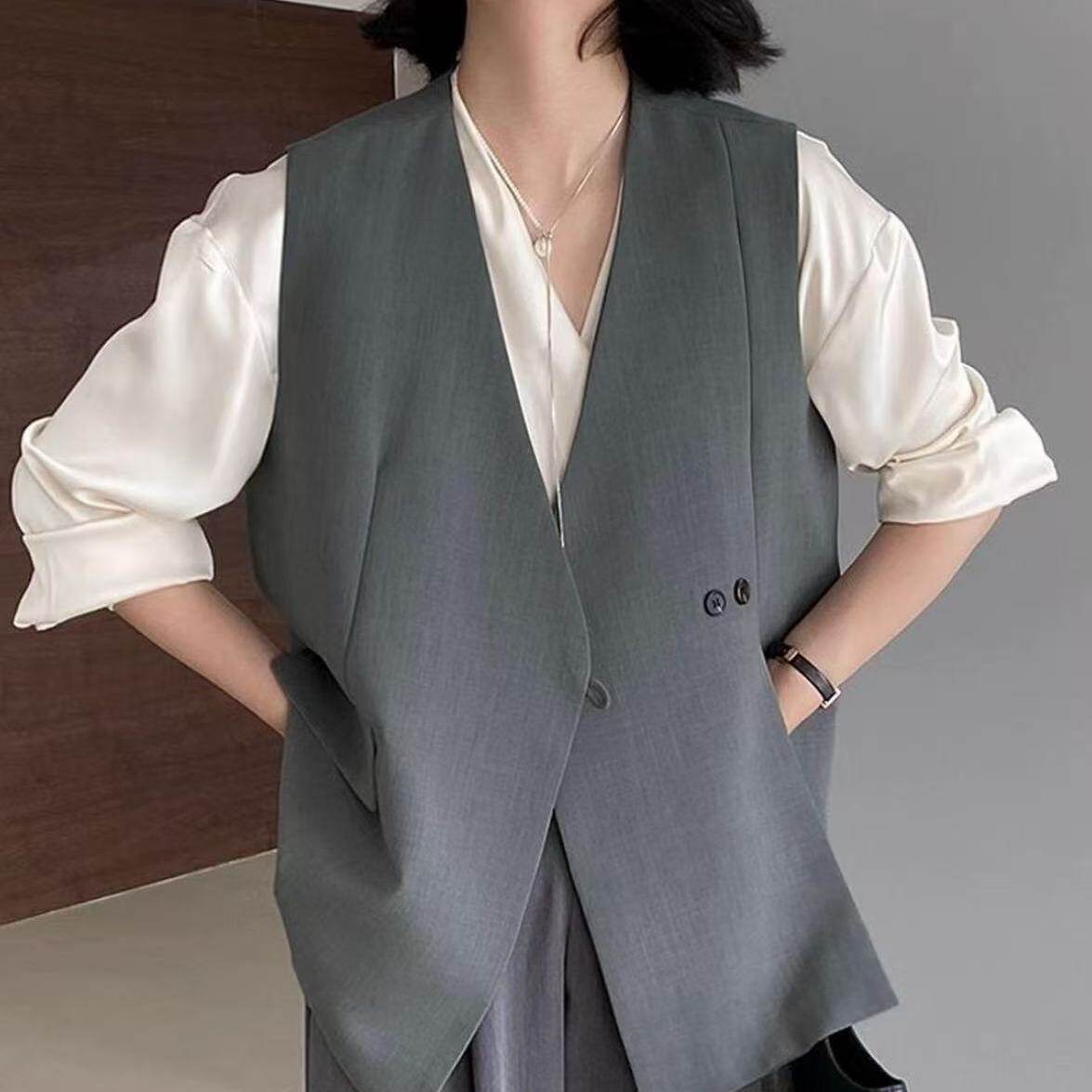 高级感灰色无袖西装马甲女2026新款设计感坎肩马甲