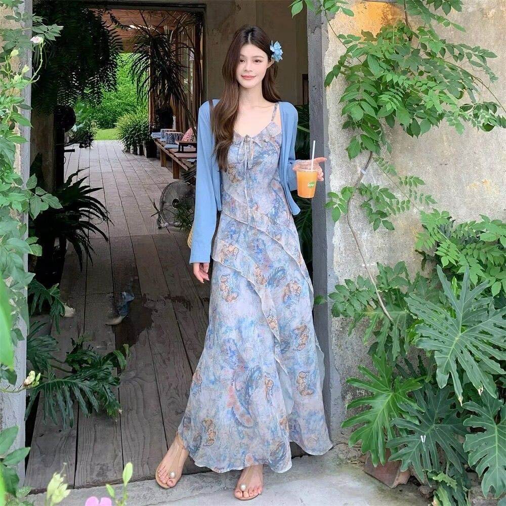 两件套装正版蓝色碎花吊带连衣裙针织开衫女夏季不规则小个子长裙