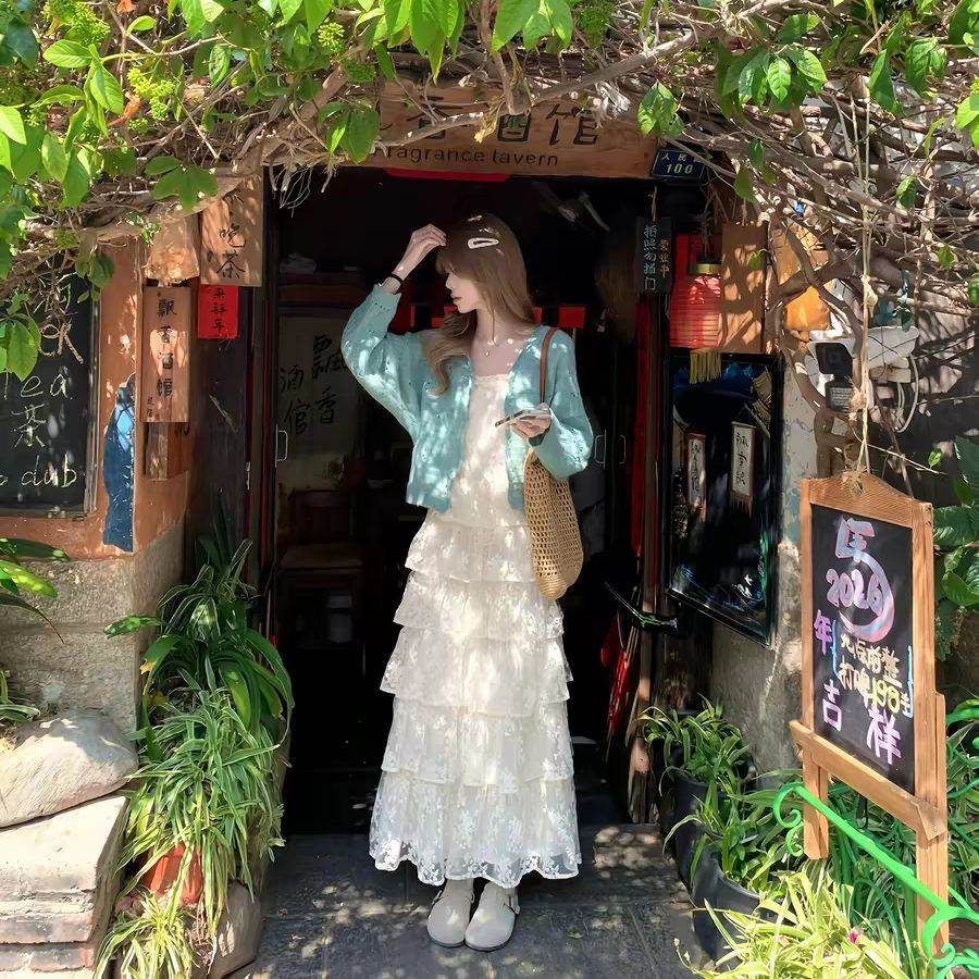 温柔韩系风薄荷绿针织开衫上衣蕾丝吊带蛋糕裙女春季设计感两件套图片