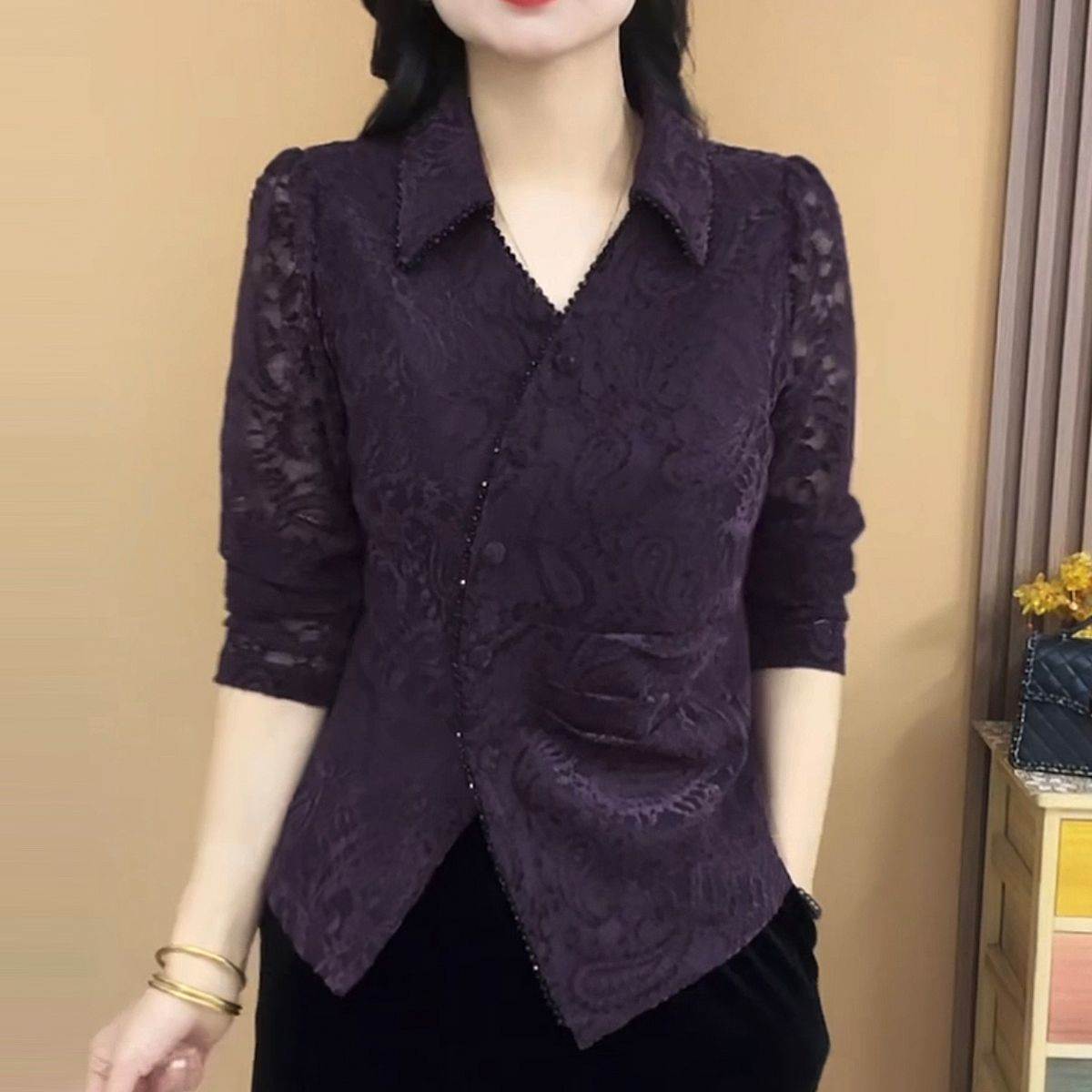 升级版显瘦有腰身高档妈妈植绒蕾丝小衫大码气质女人味上衣春季新