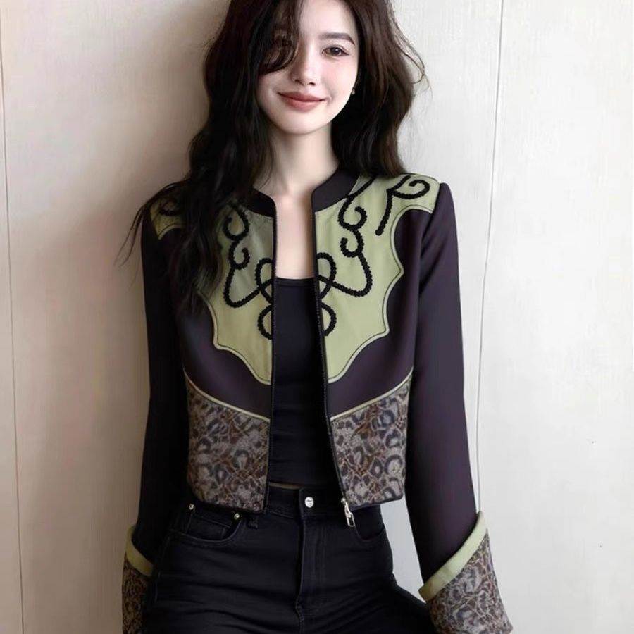 春秋小众设计师拼接短款外套女士2026民族风休闲马蹄袖夹克上衣潮