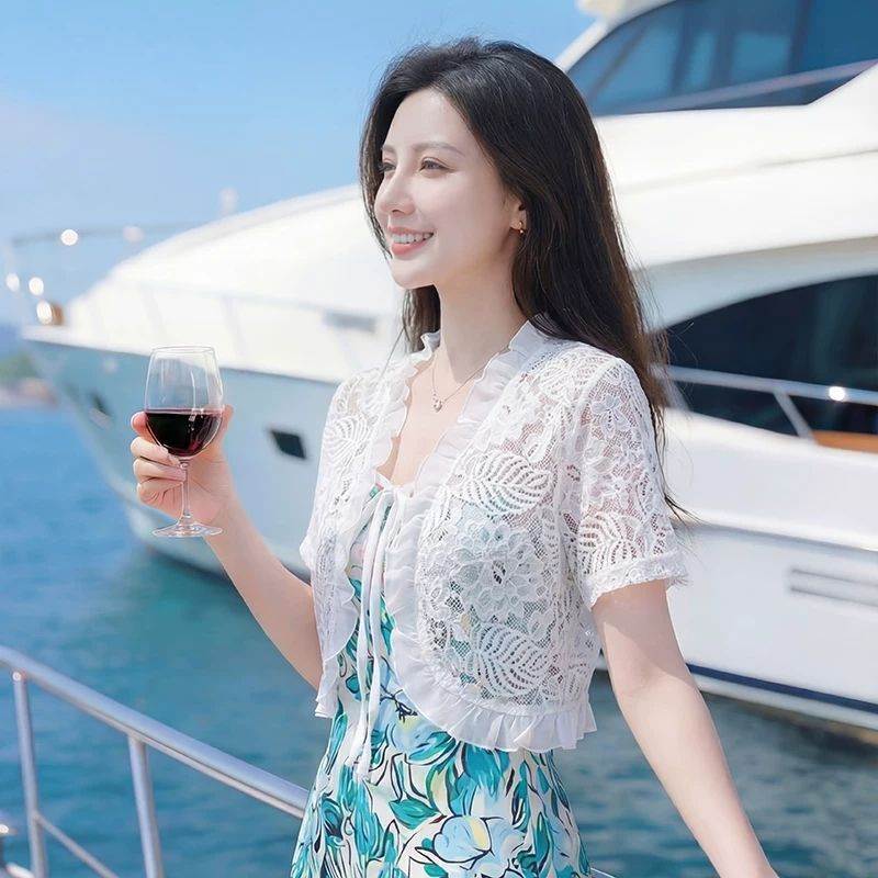 短袖蕾丝上衣坎肩夏季百搭薄款披肩吊带裙子防晒开衫短款镂空外套