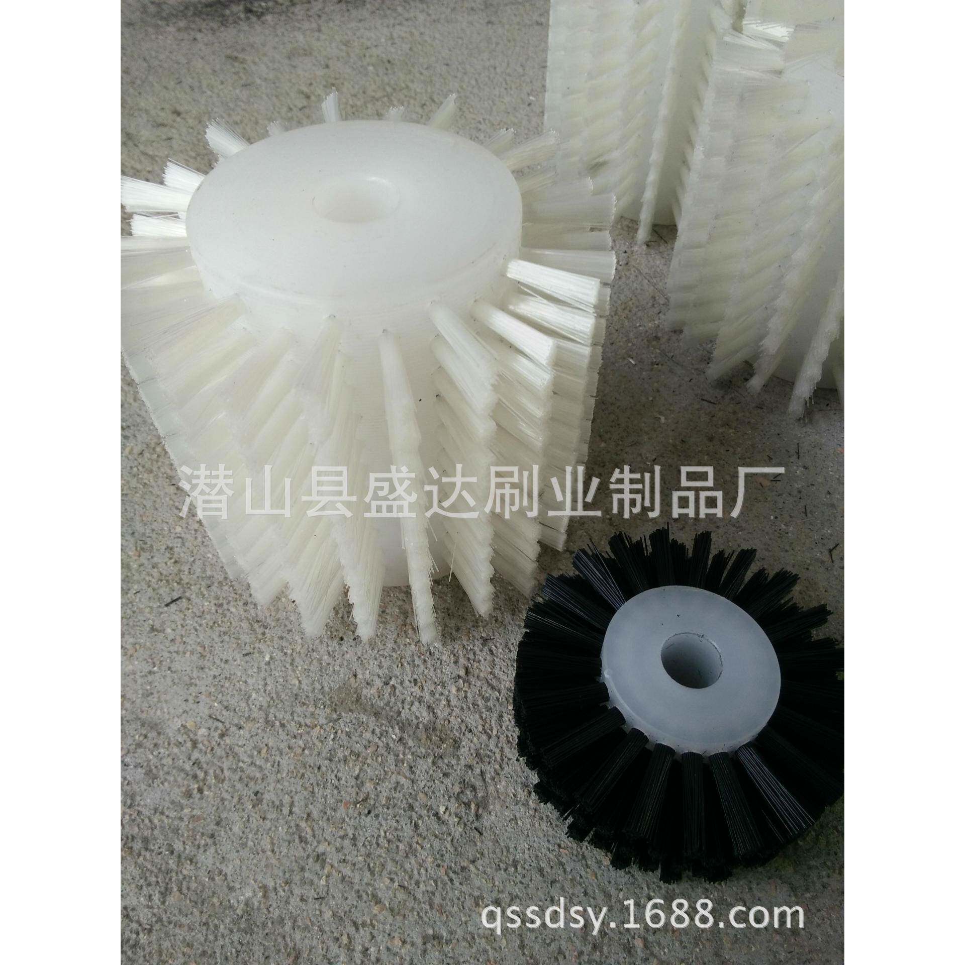 厂家制做配尘清理OIZ匹机器毛刷滚尼龙丝吸塑料棒空心刷管毛刷