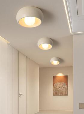 跨境玄关吸顶廊灯2025款感简约现灯具新衣帽72040代间阳台入户过