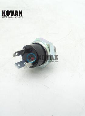 工程零配件757-15721发动机零配件 压力传感器 压力开关 油压开关