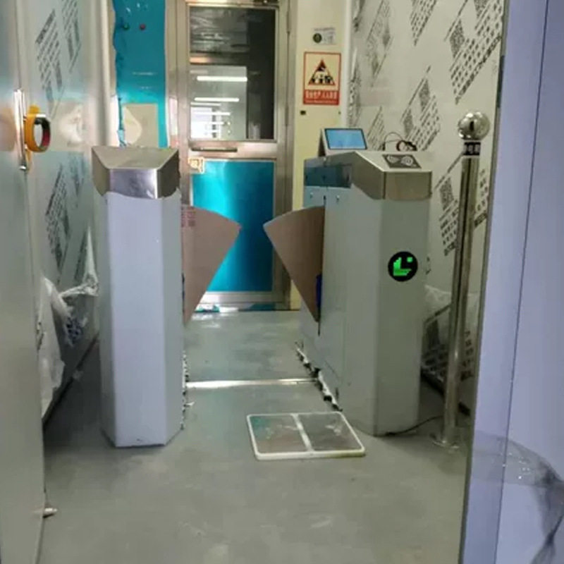无尘车间入口静电翼闸门禁系统手部消毒闸机人脸识别速通门