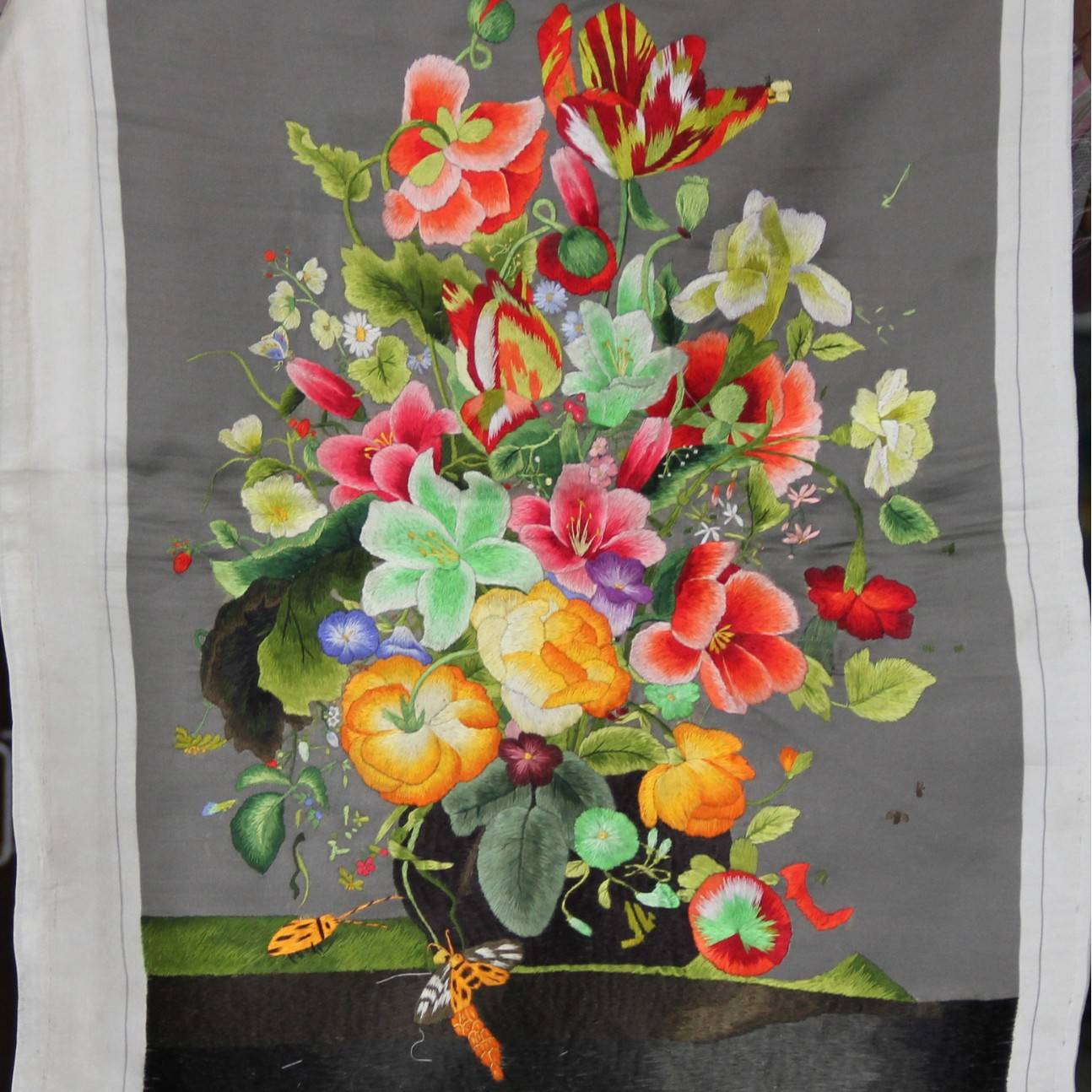 苏州手工刺绣客厅书房装饰画苏绣单面绣挂画绣片花卉厂家生产图片