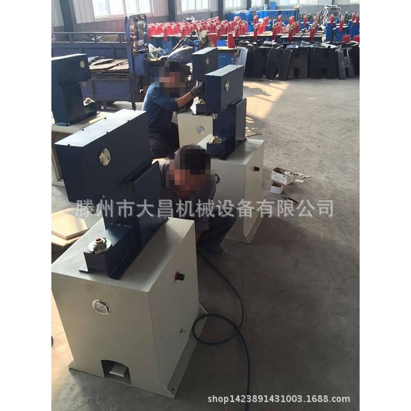 气动制动蹄片投铆机刹车片铆片机投铆机